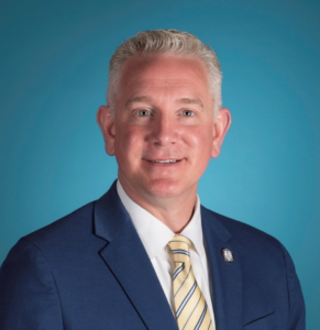 Richard Senker headshot